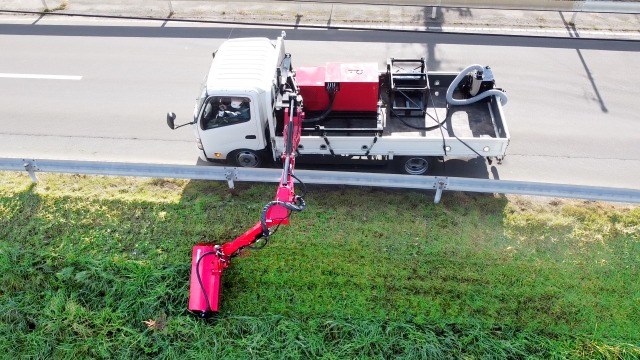 【展示会レポート】インフラ整備の省力化に貢献！ササキコーポレーションの『車載式ブームマスターZ』が話題に